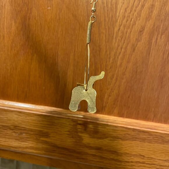 Laser Cut Gold Tone Full Body Cat Earrings Vintage Dat Butt So Cute! - Picture 4 of 12